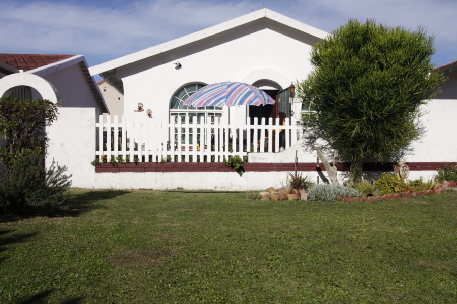 2 Bedroom Property for Sale in Aston Bay Eastern Cape
